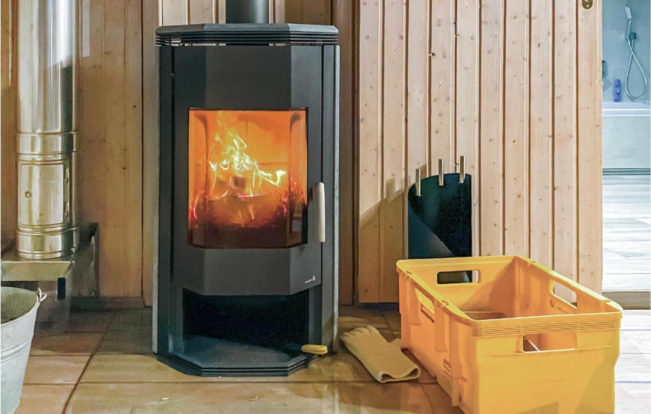 Pet Friendly Home In Haren With Sauna ダンケルン エクステリア 写真